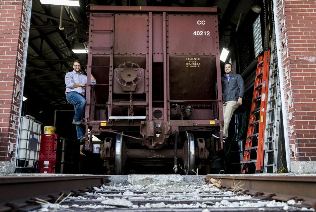 St. Louis startup aims to solve freight problems with autonomous rail car