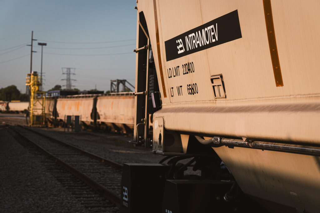 Battery-electric railcar retrofits deployed at Carmeuse’s calcium mine in Michigan